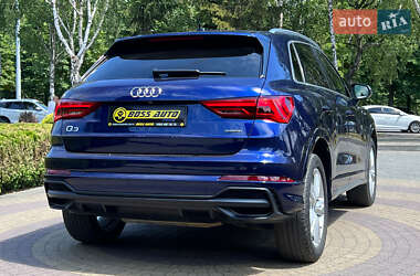 Внедорожник / Кроссовер Audi Q3 2020 в 