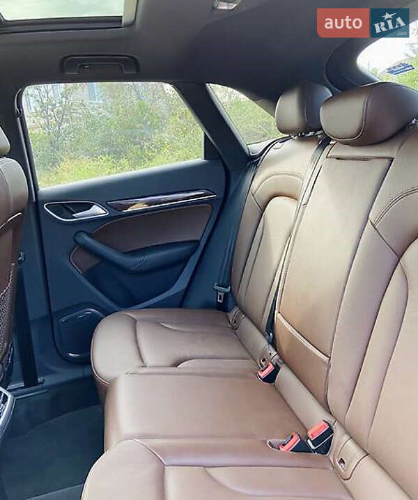 Позашляховик / Кросовер Audi Q3 2017 в Чернівцях