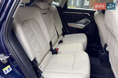 Позашляховик / Кросовер Audi Q3 2020 в 