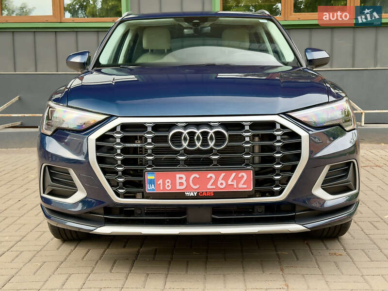 Внедорожник / Кроссовер Audi Q3 2020 в Ровно