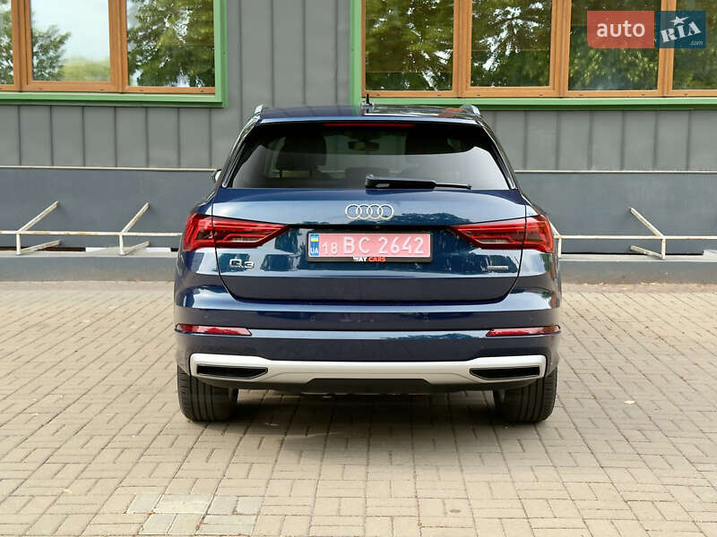 Внедорожник / Кроссовер Audi Q3 2020 в Ровно