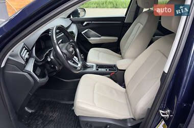 Позашляховик / Кросовер Audi Q3 2020 в 