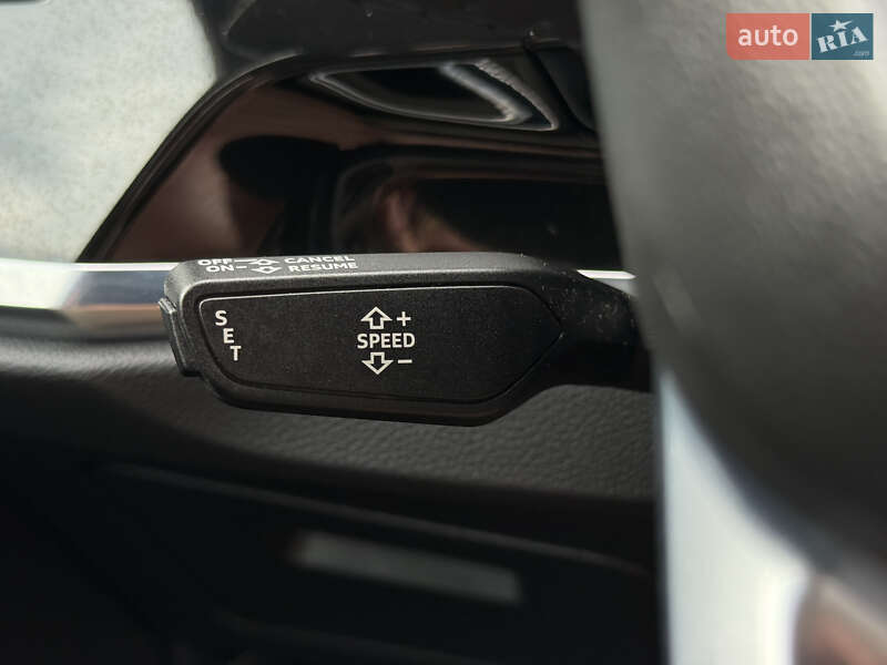 Внедорожник / Кроссовер Audi Q3 2020 в Ровно