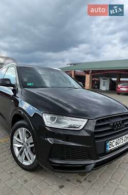 Позашляховик / Кросовер Audi Q3 2016 в 