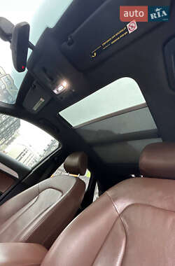 Внедорожник / Кроссовер Audi Q3 2016 в 