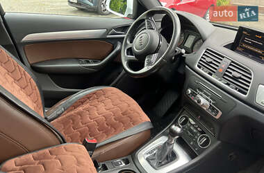 Внедорожник / Кроссовер Audi Q3 2016 в 