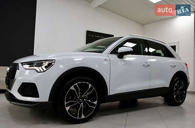 Внедорожник / Кроссовер Audi Q3 2021 в 