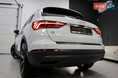 Внедорожник / Кроссовер Audi Q3 2021 в 