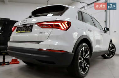 Внедорожник / Кроссовер Audi Q3 2021 в 