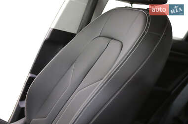 Внедорожник / Кроссовер Audi Q3 2021 в 