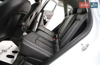 Внедорожник / Кроссовер Audi Q3 2021 в 