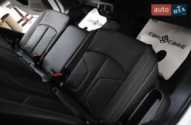 Внедорожник / Кроссовер Audi Q3 2021 в 