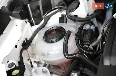 Внедорожник / Кроссовер Audi Q3 2021 в 