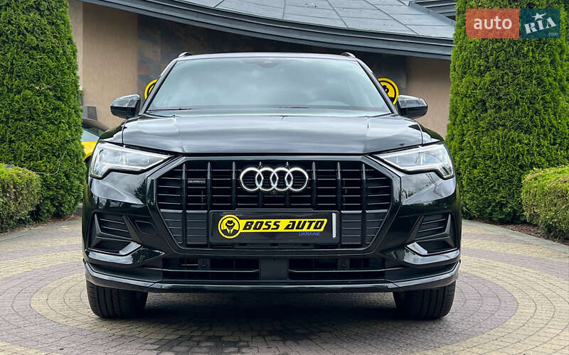 Позашляховик / Кросовер Audi Q3 2021 в Львові