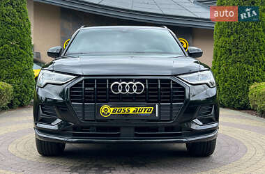 Внедорожник / Кроссовер Audi Q3 2021 в 