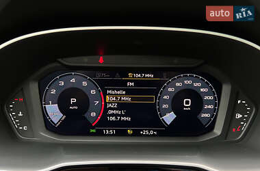Внедорожник / Кроссовер Audi Q3 2021 в 