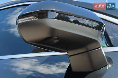 Внедорожник / Кроссовер Audi Q3 2023 в 