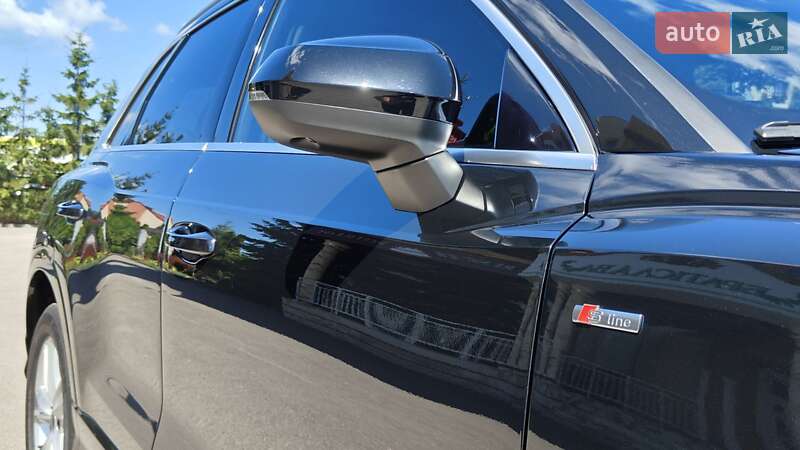 Внедорожник / Кроссовер Audi Q3 2023 в Тернополе