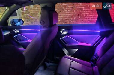 Внедорожник / Кроссовер Audi Q3 2021 в 