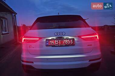 Внедорожник / Кроссовер Audi Q3 2021 в 