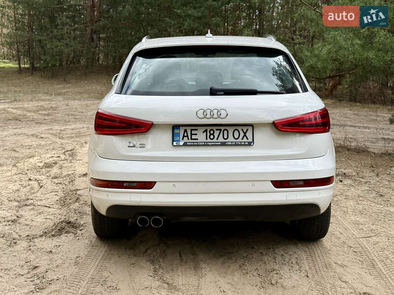 Внедорожник / Кроссовер Audi Q3 2015 в Днепре