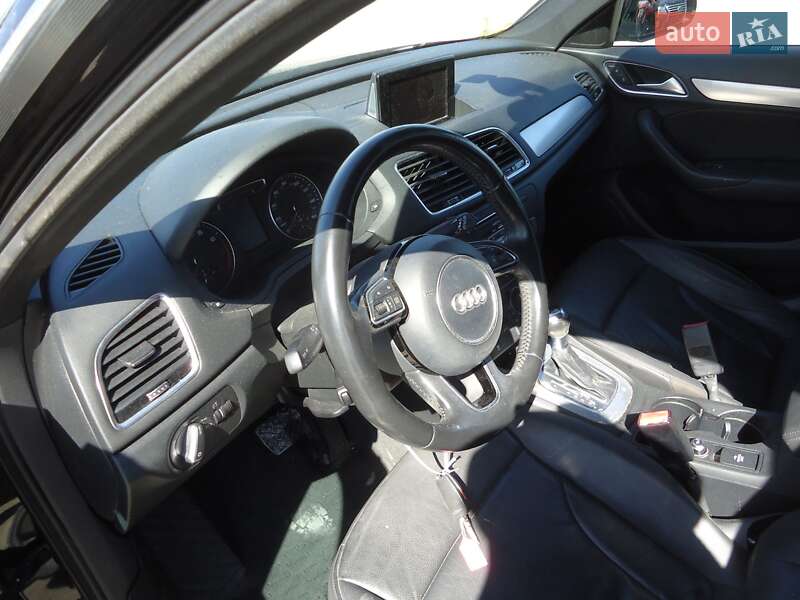 Внедорожник / Кроссовер Audi Q3 2016 в Львове