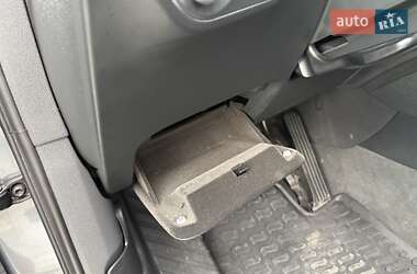 Позашляховик / Кросовер Audi Q3 2017 в 