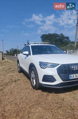Внедорожник / Кроссовер Audi Q3 2021 в Днепре