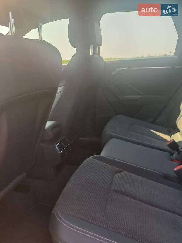Позашляховик / Кросовер Audi Q3 2021 в Дніпрі