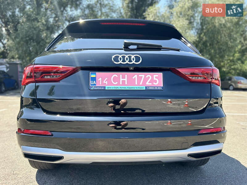 Позашляховик / Кросовер Audi Q3 2019 в Києві