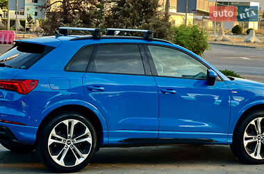 Внедорожник / Кроссовер Audi Q3 2020 в 