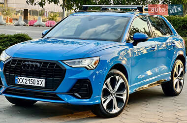 Внедорожник / Кроссовер Audi Q3 2020 в 