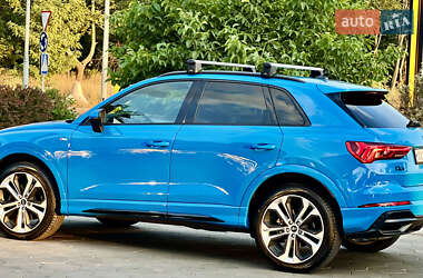 Внедорожник / Кроссовер Audi Q3 2020 в 
