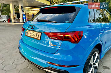 Внедорожник / Кроссовер Audi Q3 2020 в 