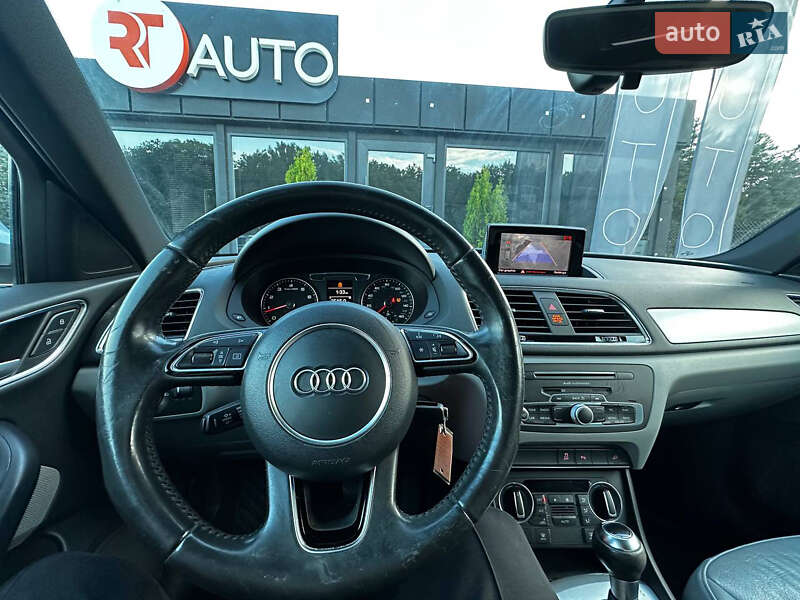 Внедорожник / Кроссовер Audi Q3 2017 в Львове
