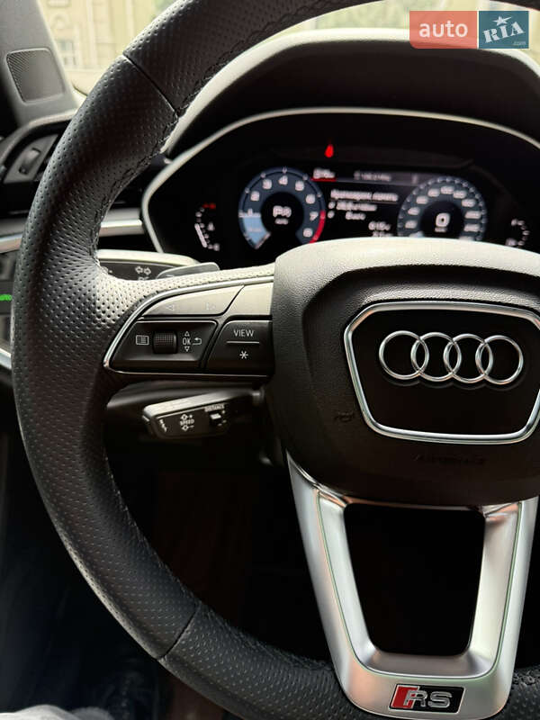 Позашляховик / Кросовер Audi Q3 2021 в Києві