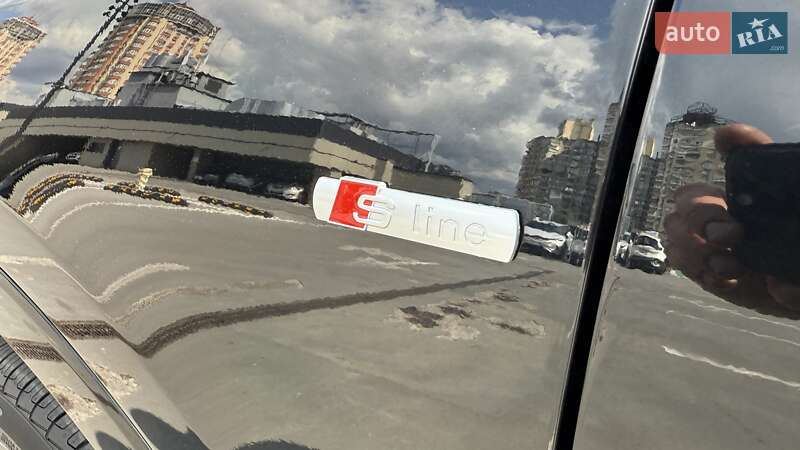 Позашляховик / Кросовер Audi Q3 2021 в Києві