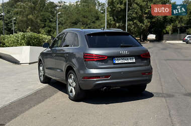 Внедорожник / Кроссовер Audi Q3 2014 в 