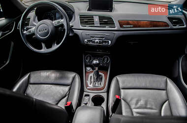 Позашляховик / Кросовер Audi Q3 2017 в 