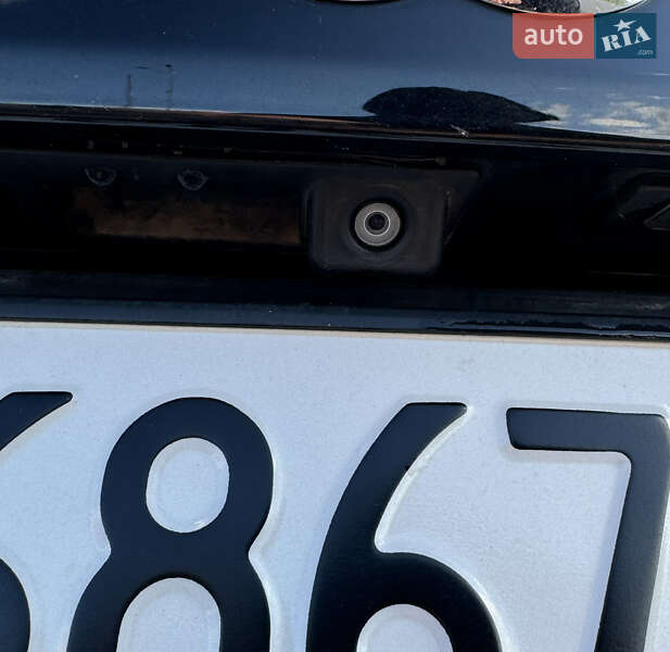 Позашляховик / Кросовер Audi Q3 2014 в Рівному