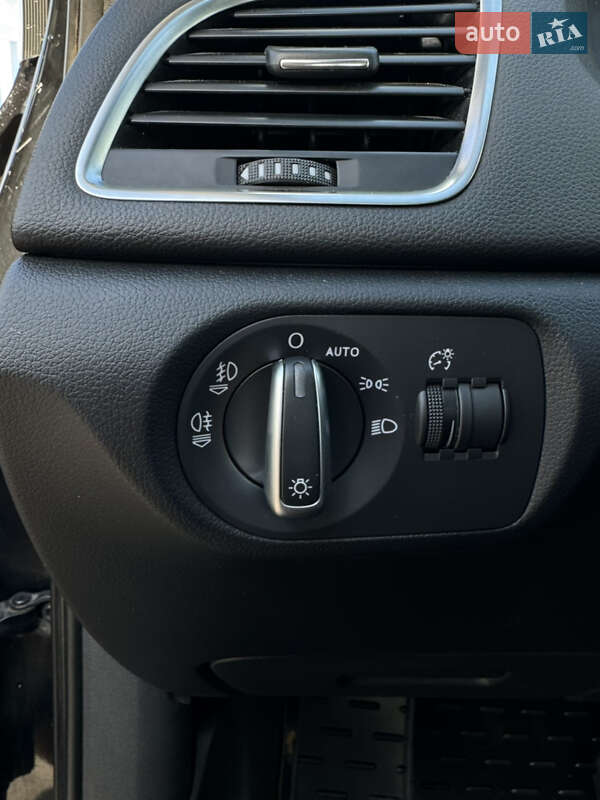 Позашляховик / Кросовер Audi Q3 2014 в Рівному