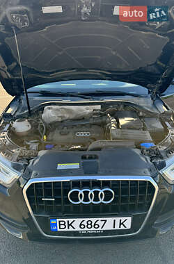 Внедорожник / Кроссовер Audi Q3 2014 в 