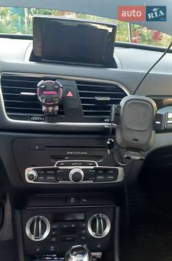 Внедорожник / Кроссовер Audi Q3 2013 в 