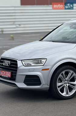 Внедорожник / Кроссовер Audi Q3 2016 в 