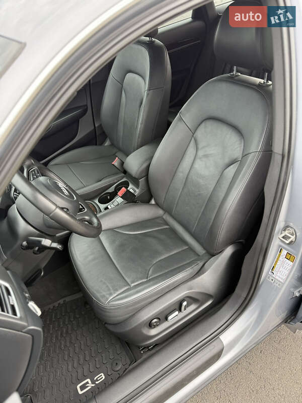 Позашляховик / Кросовер Audi Q3 2016 в Львові