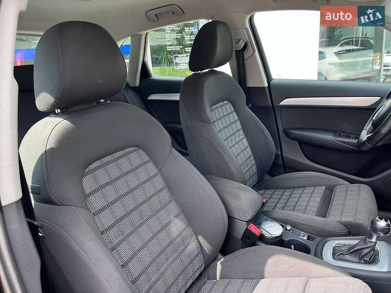 Позашляховик / Кросовер Audi Q3 2013 в Житомирі