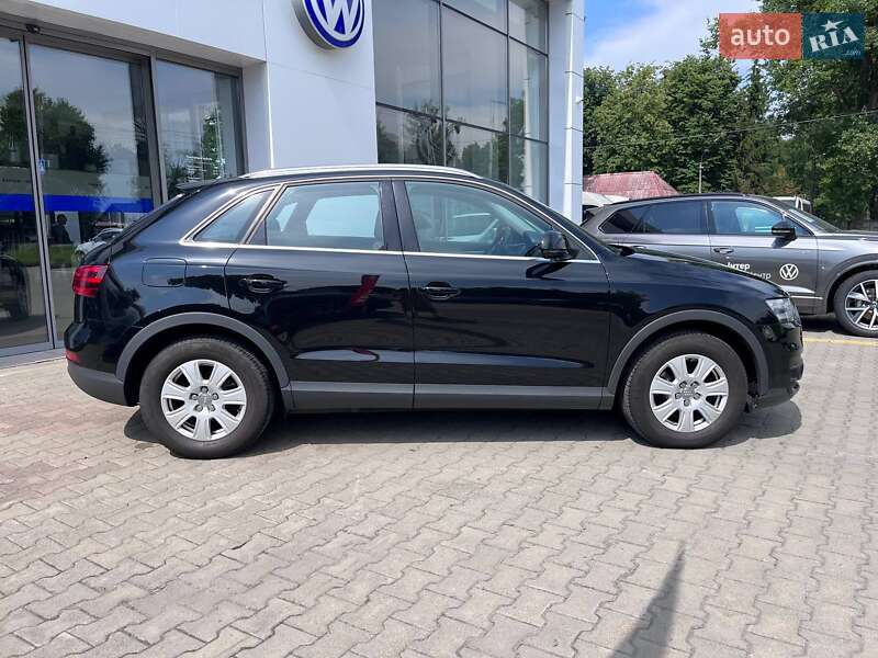 Позашляховик / Кросовер Audi Q3 2013 в Житомирі