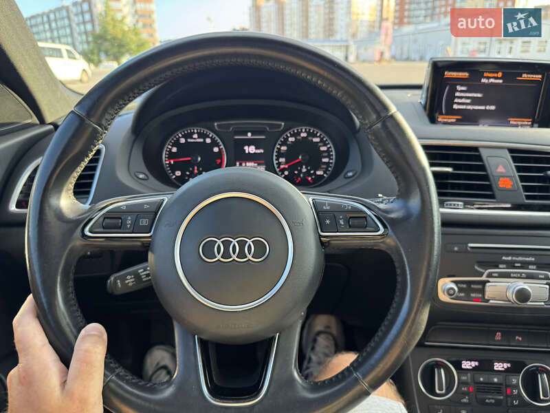 Внедорожник / Кроссовер Audi Q3 2016 в Одессе