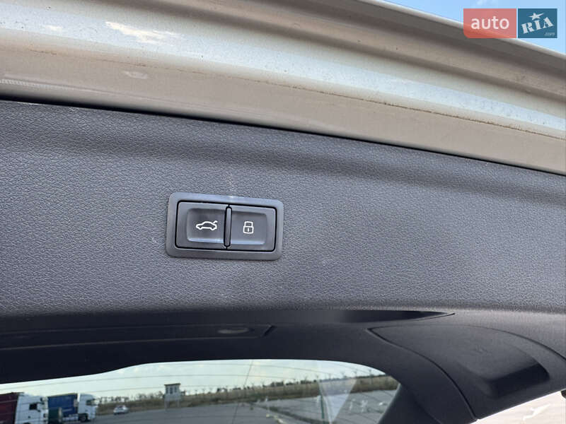 Внедорожник / Кроссовер Audi Q3 2016 в Одессе