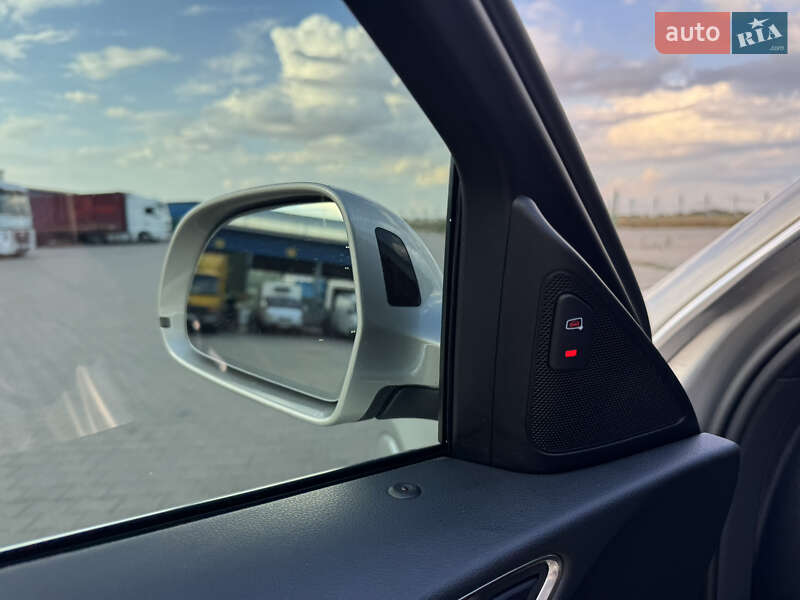 Внедорожник / Кроссовер Audi Q3 2016 в Одессе